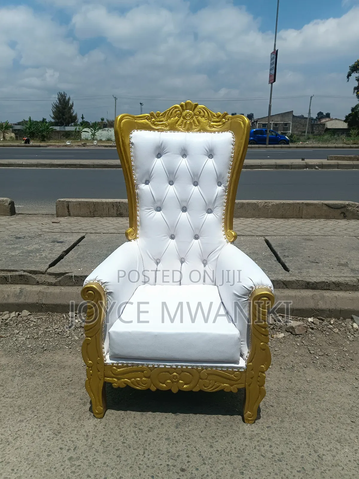 King Chair or Pedicure Chair, White Leather 