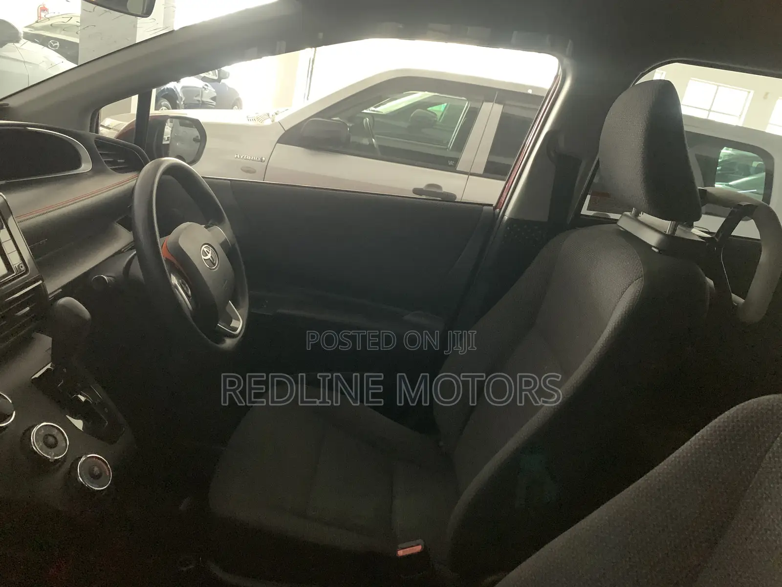 Toyota Sienta 1.5 FWD (6-seater) 2018 Maroon