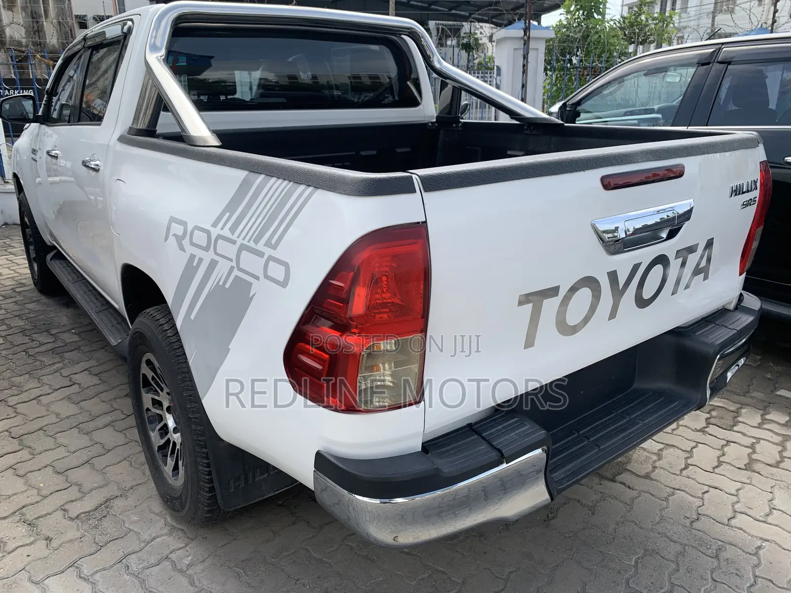 Toyota Hilux SR5 4x4 2018 White