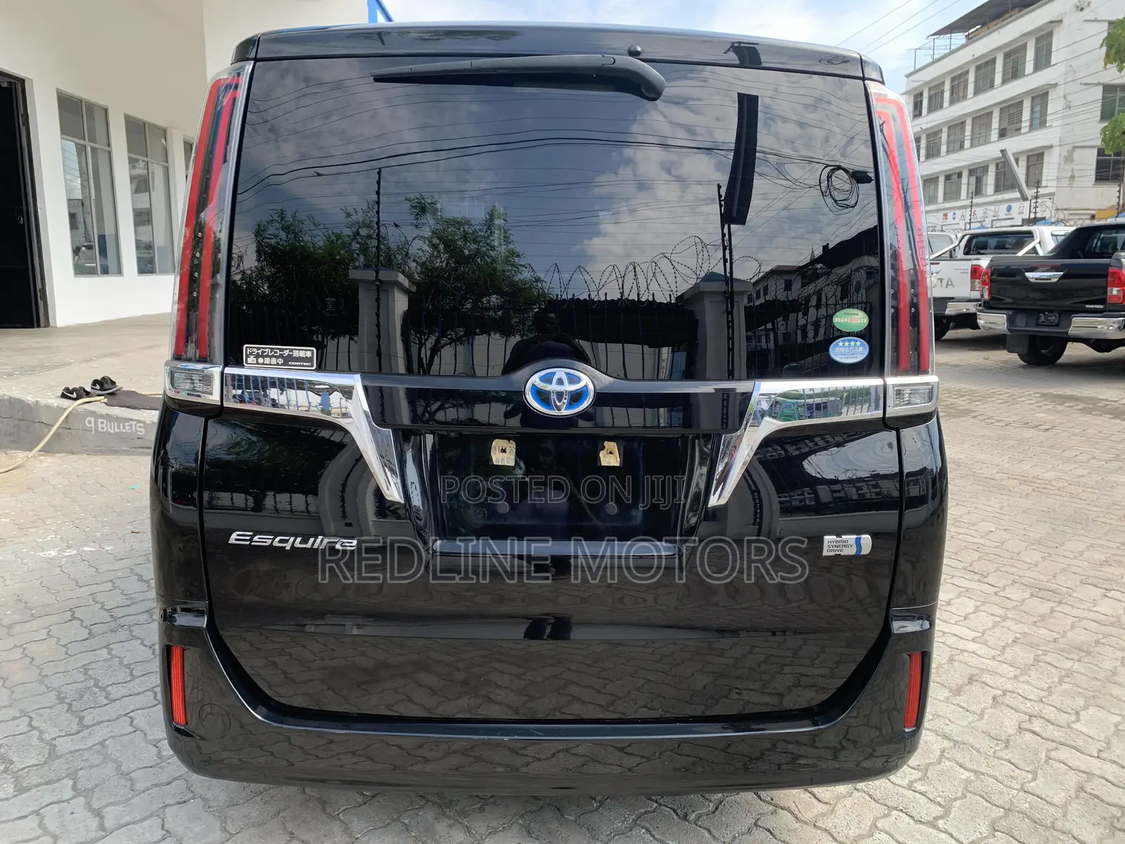 Toyota Esquire 1.8 FWD Hybrid (7 seater) 2018 Black
