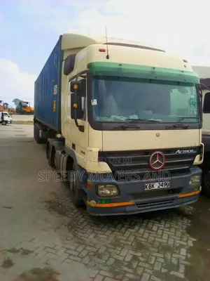 Boxbody/Flatbed Trailers Accessible for Jobs