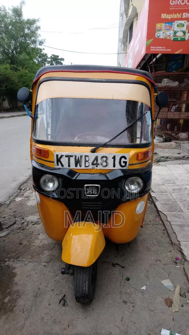 Bajaj RE 2019 Yellow