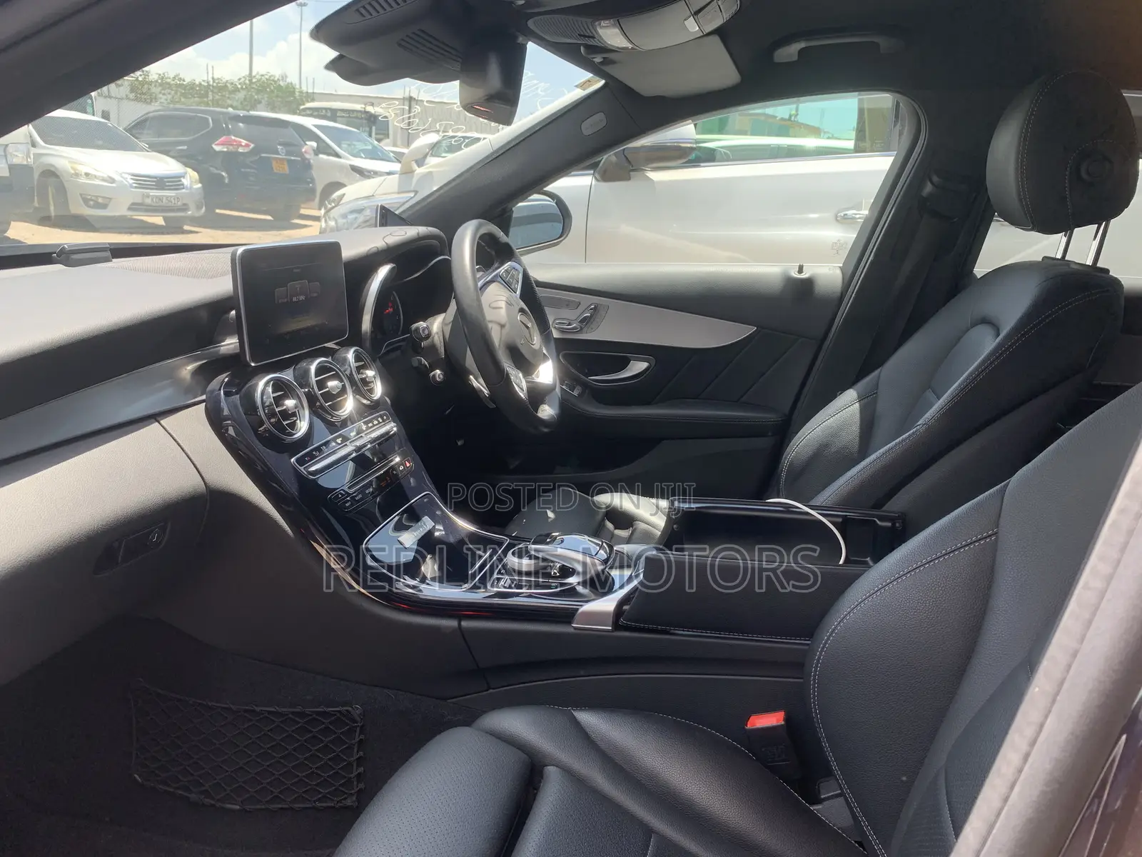 Mercedes-Benz C180 2018 Blue