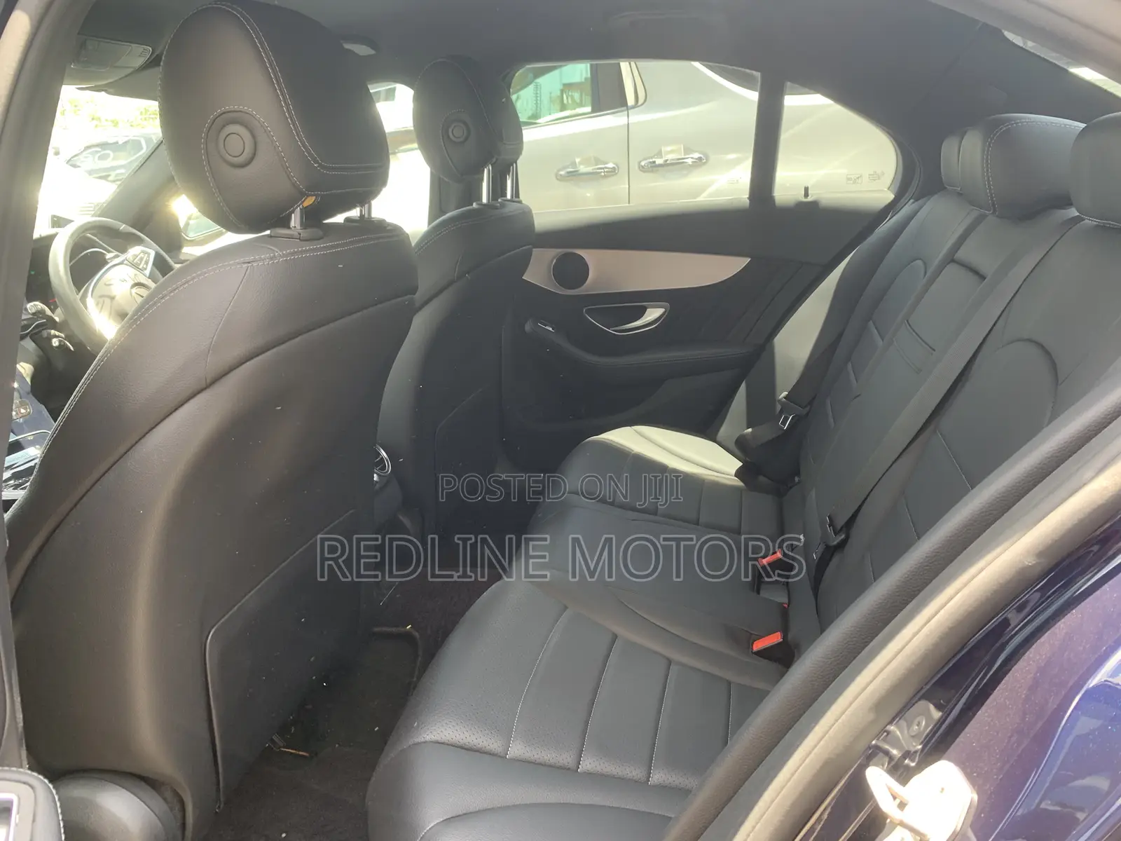 Mercedes-Benz C180 2018 Blue