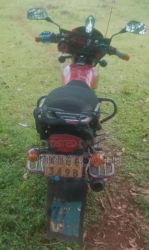 TVS HLX 125 2018 Red