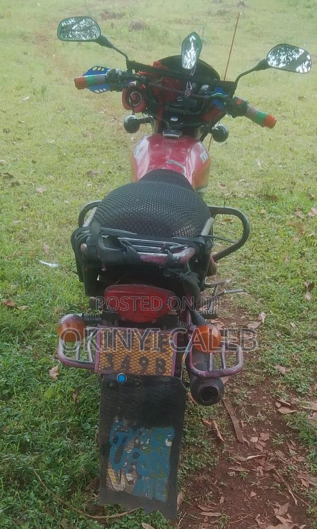 TVS HLX 125 2018 Red