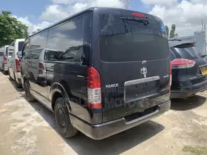 Toyota Regius 2018 Black