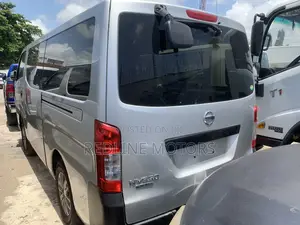 Nissan NV350 2018 Silver