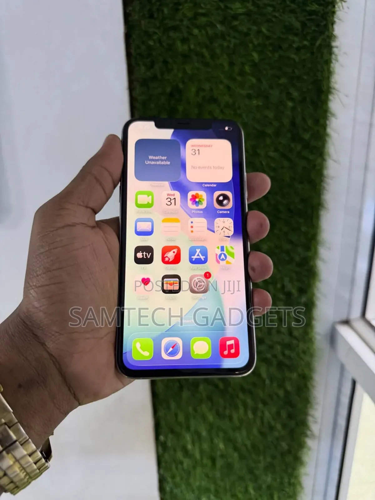 New Apple iPhone 11 Pro 256 GB Gold