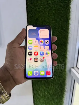 New Apple iPhone 11 Pro 256 GB Gold