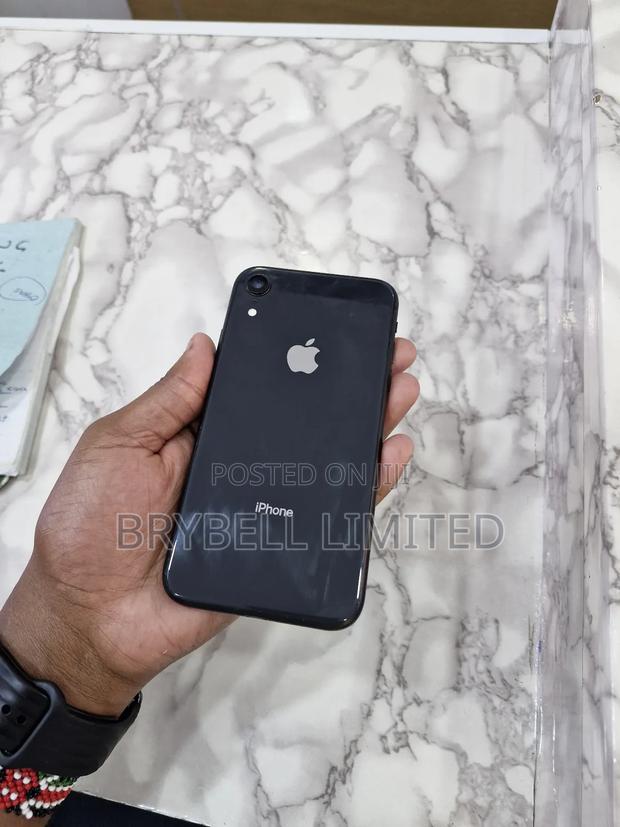 Apple iPhone XR 64 GB Black - thumbnail 6
