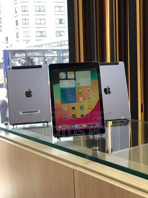 Apple iPad 9.7 128 GB Silver