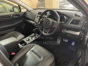 Subaru Outback 2.5i Premium AWD 2019 Gold