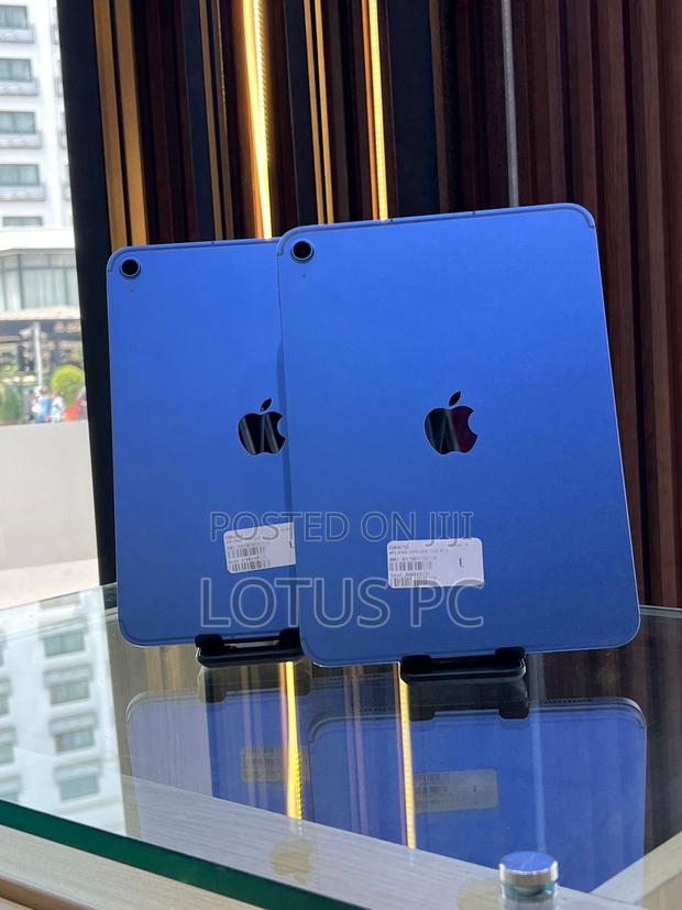 Apple iPad Pro 11 (2024) 128 GB Blue - thumbnail 2