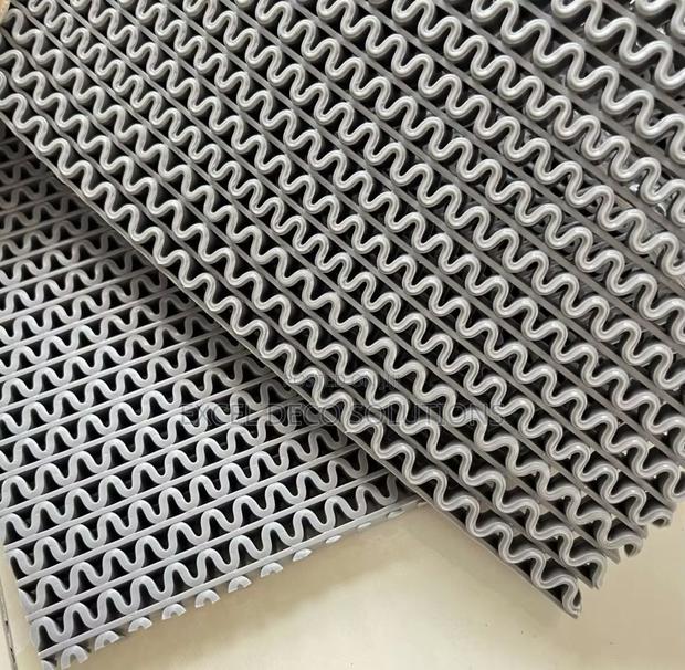 Anti-Slip S Mat for Hotels, Spas Restaurants