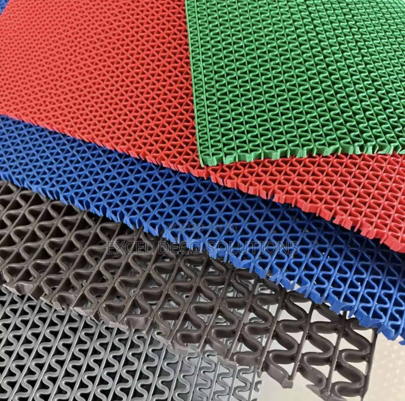 Safety First – Anti-Slip S Mat for Wet Floors