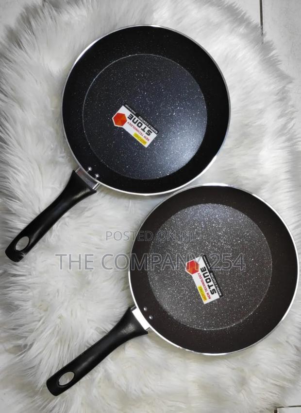 *28cm Kitchen Accessories Nonstick Kitchen Frying Pan. - main view