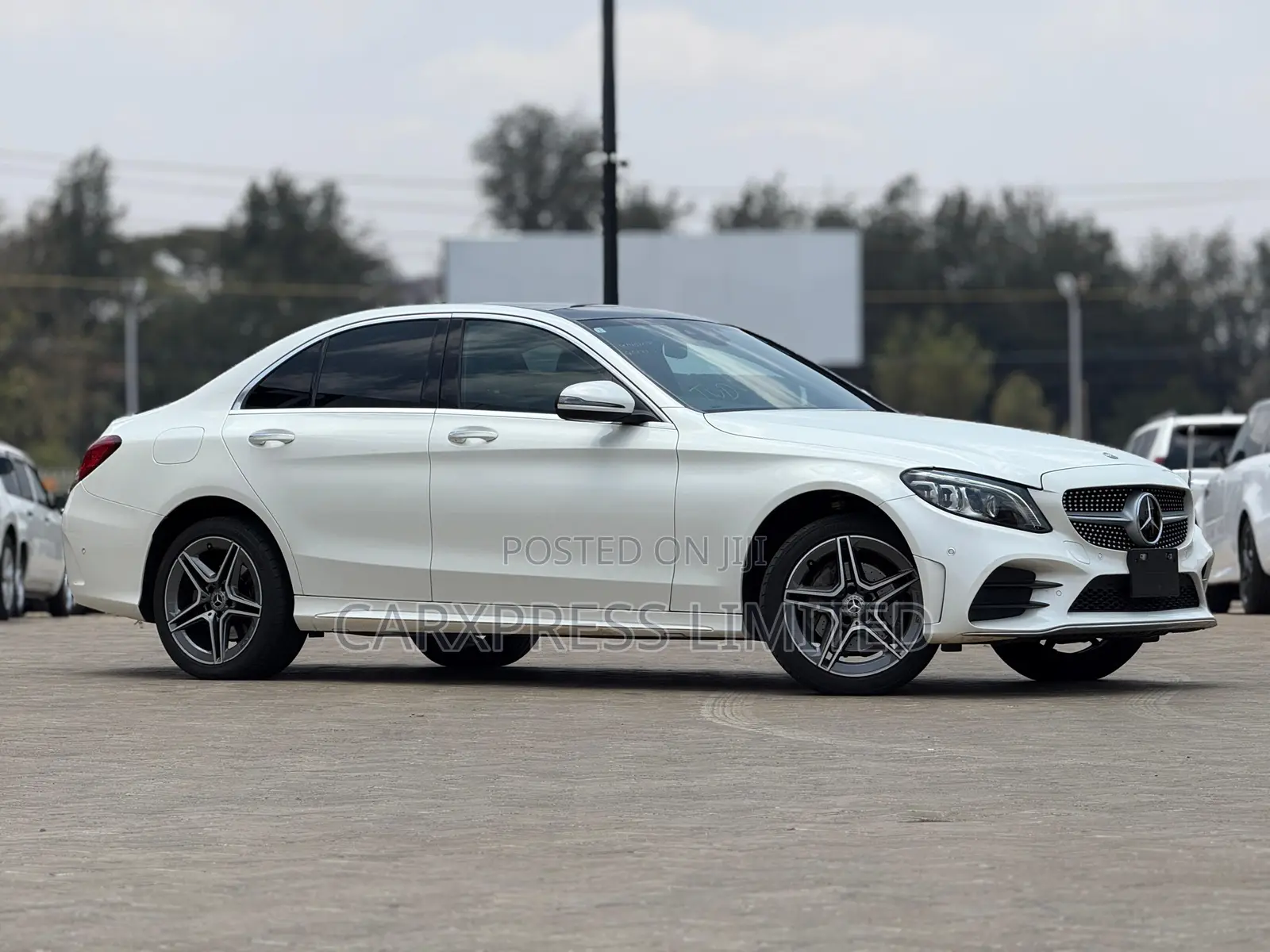 Mercedes-Benz C200 2019 White