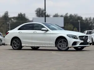 Mercedes-Benz C200 2019 White