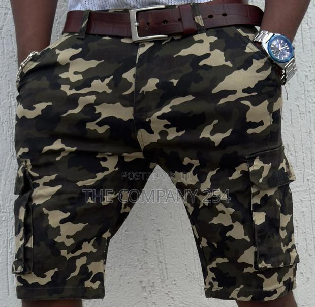 Khaki Combat Casual Cargo Plain Side Pocket Shorts - thumbnail 2