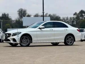 Mercedes-Benz C200 2019 White