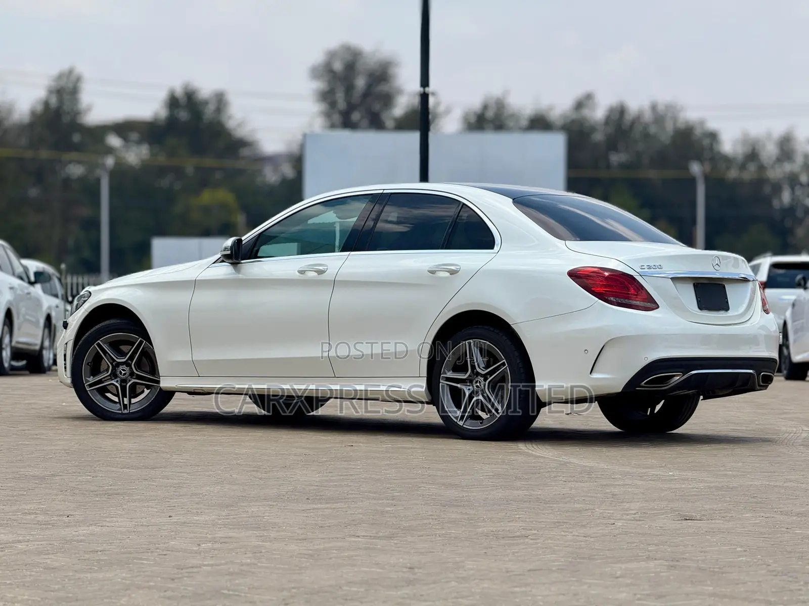Mercedes-Benz C200 2019 White