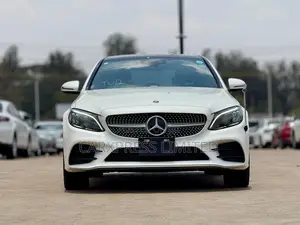 Mercedes-Benz C200 2019 White