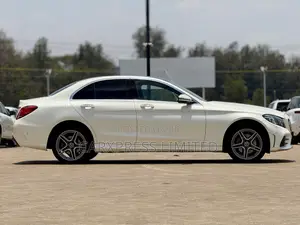 Mercedes-Benz C200 2019 White