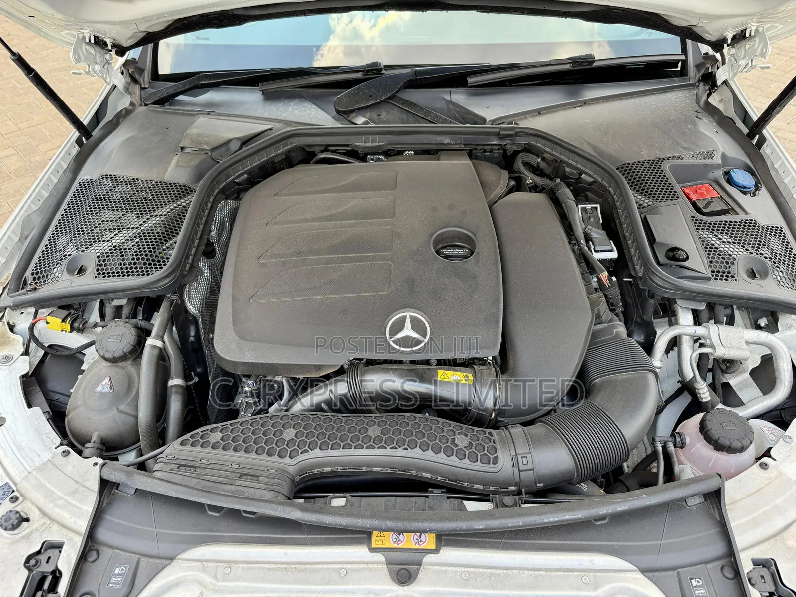 Mercedes-Benz C200 2019 White