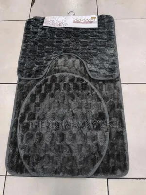 New Stock!!
3 PCS Toilet Sets Mats
Absorbent