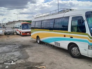 Buses And Vans For Hire