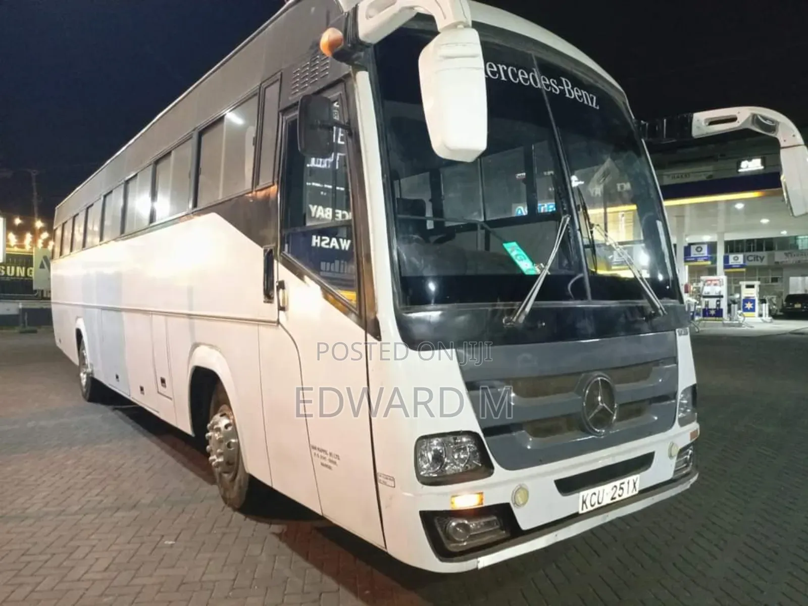 Buses And Vans For Hire