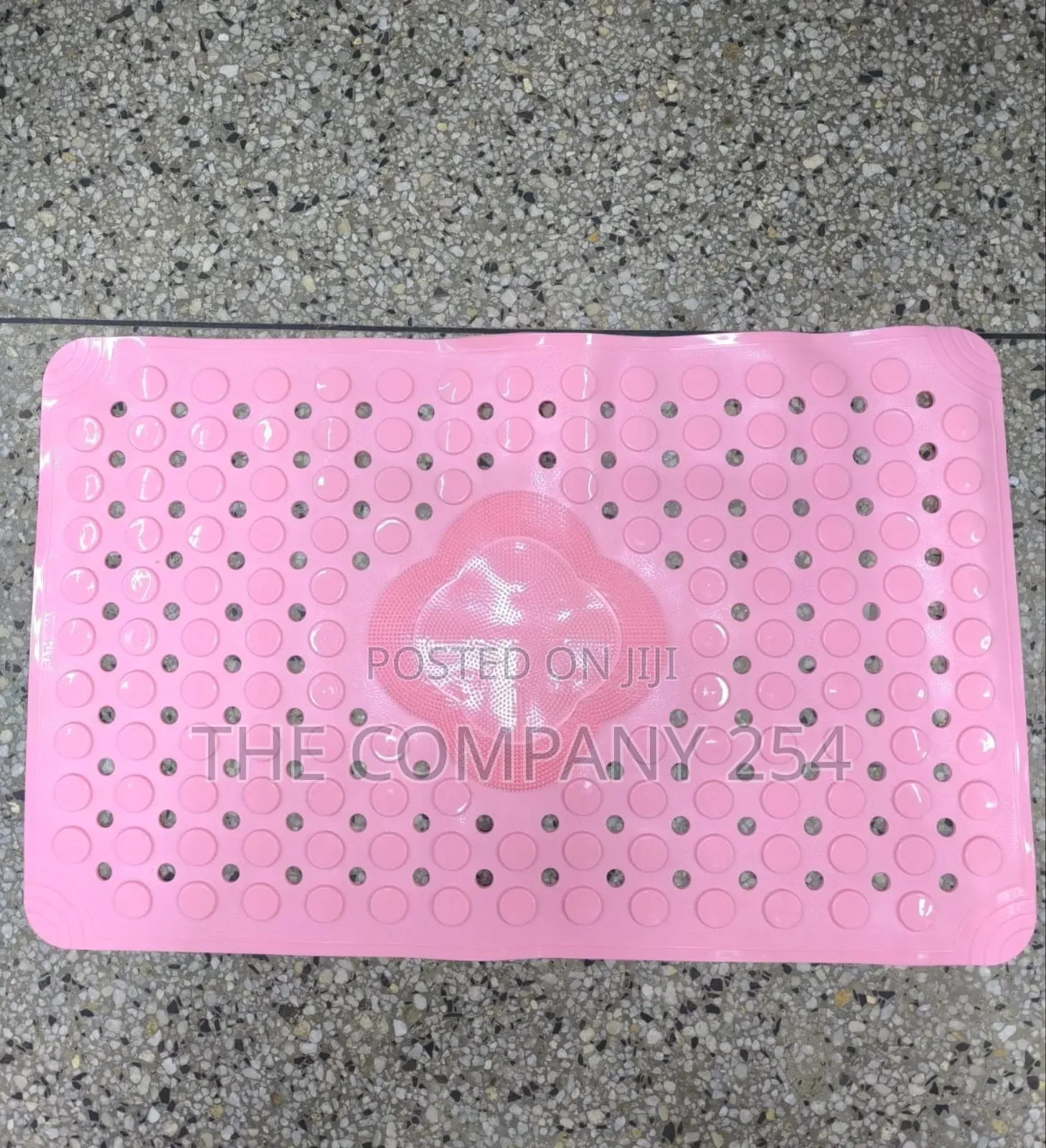  Bathroom Anti Slip Mat 
Size 40*70 Cm