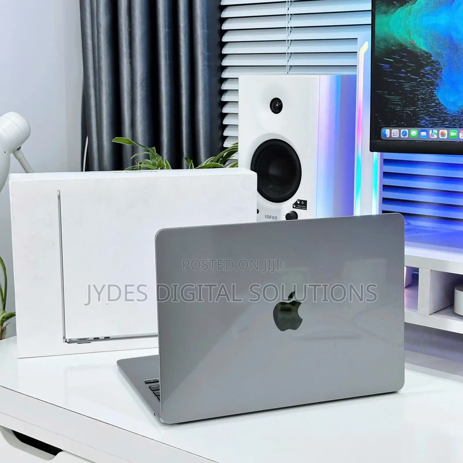 Laptop Apple MacBook Air 2022 M2 8GB Apple M2 SSD 256GB