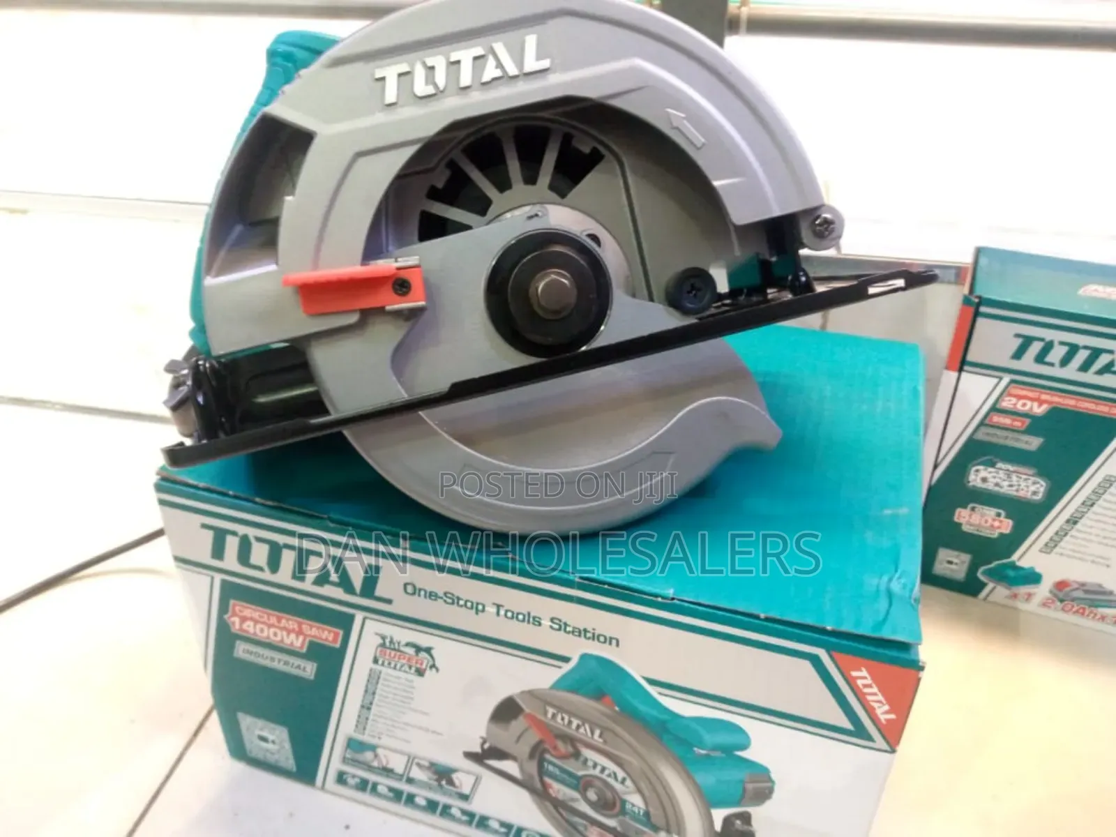 Commercial Total 1400 Watts Circular Saw