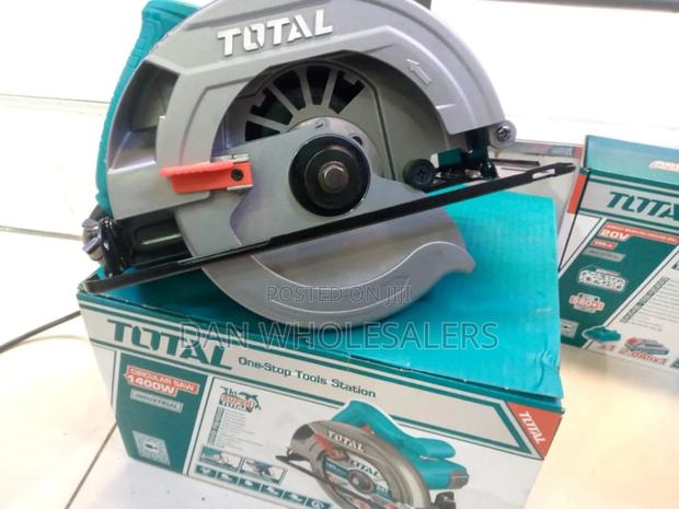 Industrial Total 1400 Watts Total Circular Saw - main view