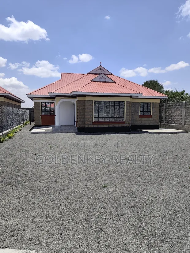 3bdrm Bungalow in Kitengela for sale