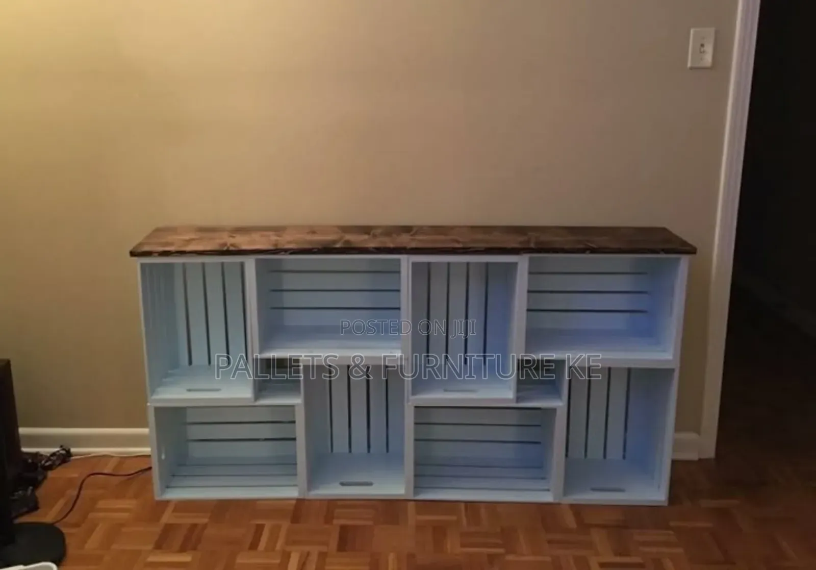 Crates Organizer
