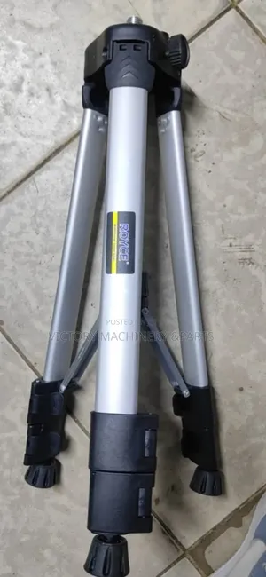 Royce Tripo Stand