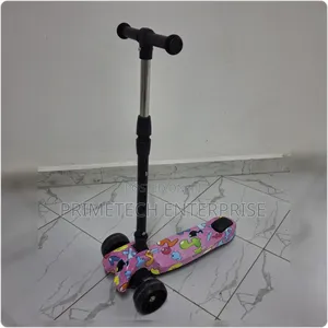 Wide Wheeled Scooters With Melodies and Lights
