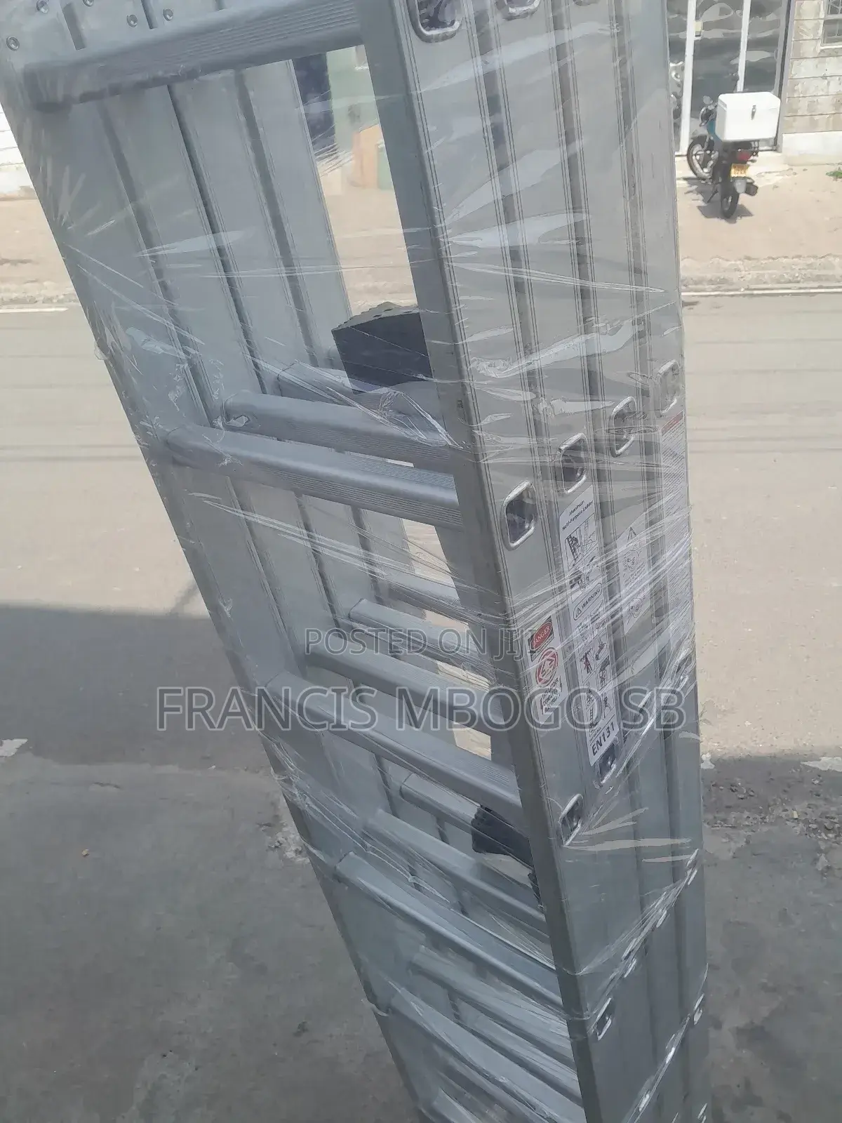 16ft Aluminum Foldable Ladder
