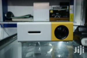 Portable Projector - thumbnail 2