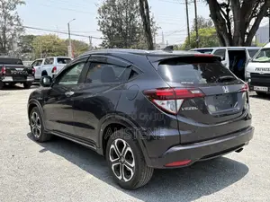 Honda Vezel 1.5 Hybrid 2WD 2018 Gray