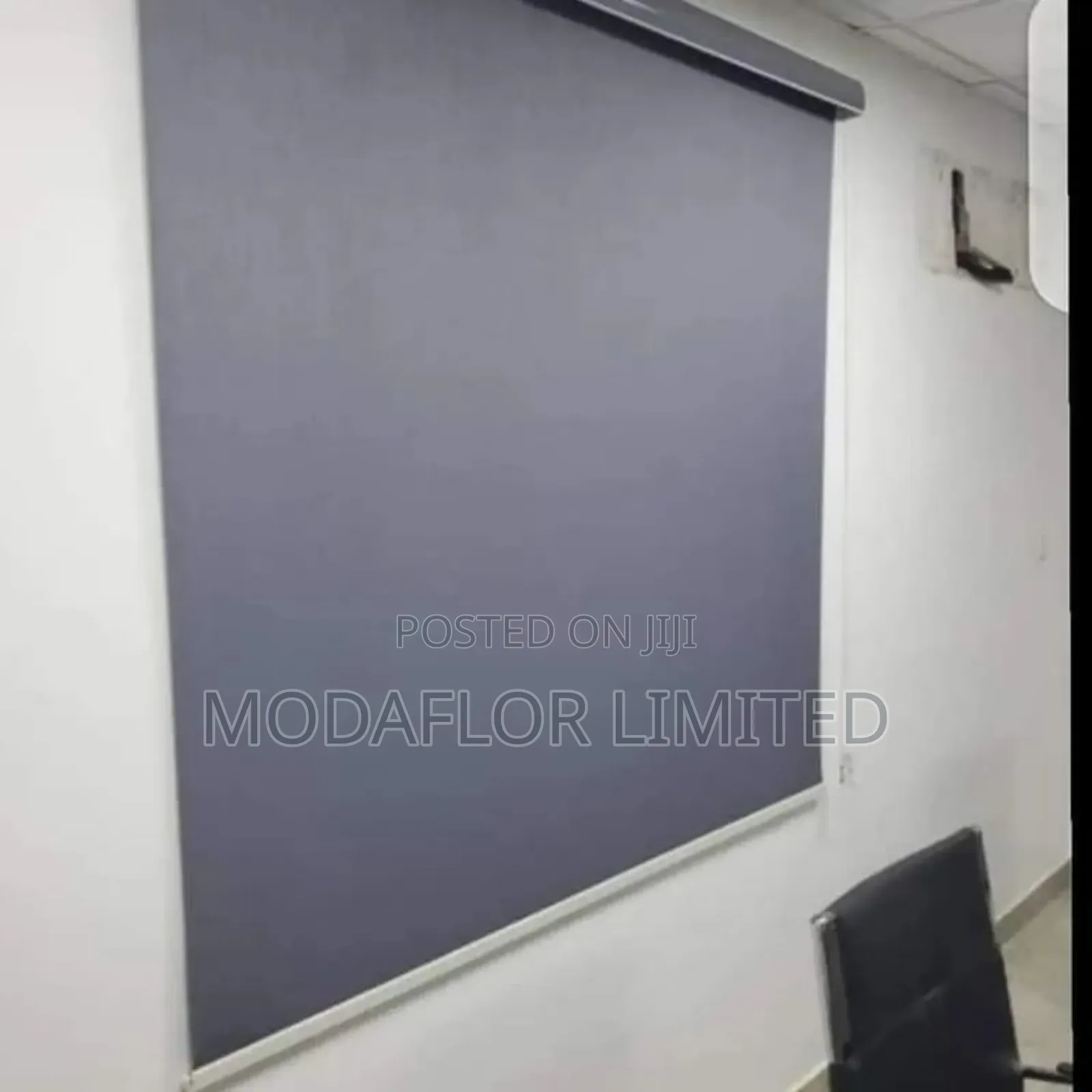 Stylish Blackout Roller Blinds – Perfect for Bedrooms Office Window