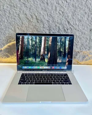 Laptop Apple MacBook Pro 2017 16GB Intel Core I7 SSD 256GB