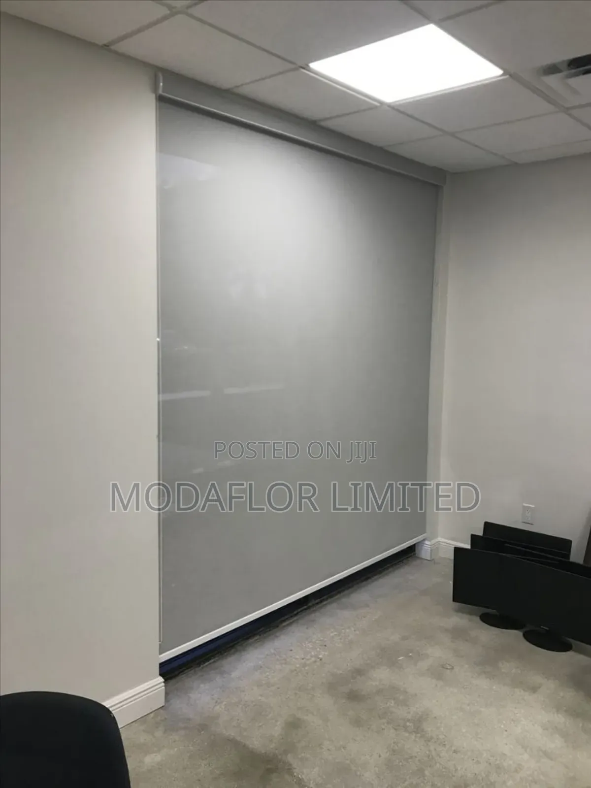 High-Quality Blackout Roller Blinds – Great for Offices, Hotels