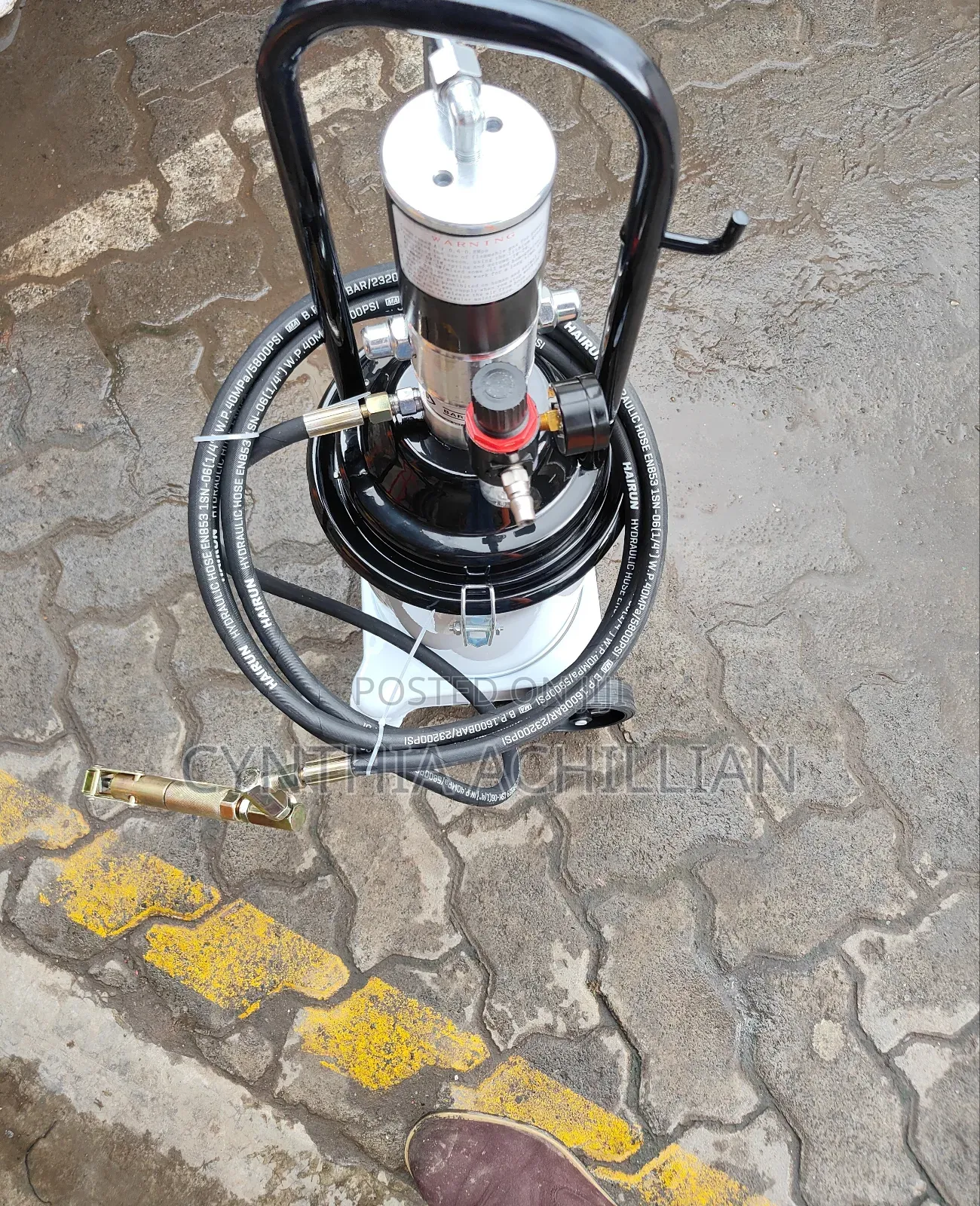 Pneumatic Grease Bucket