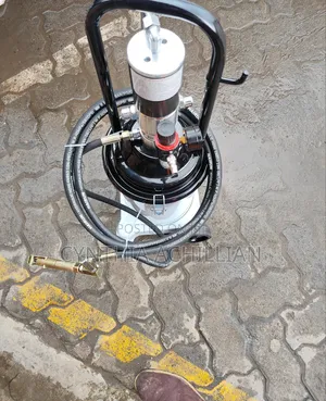 Pneumatic Grease Bucket