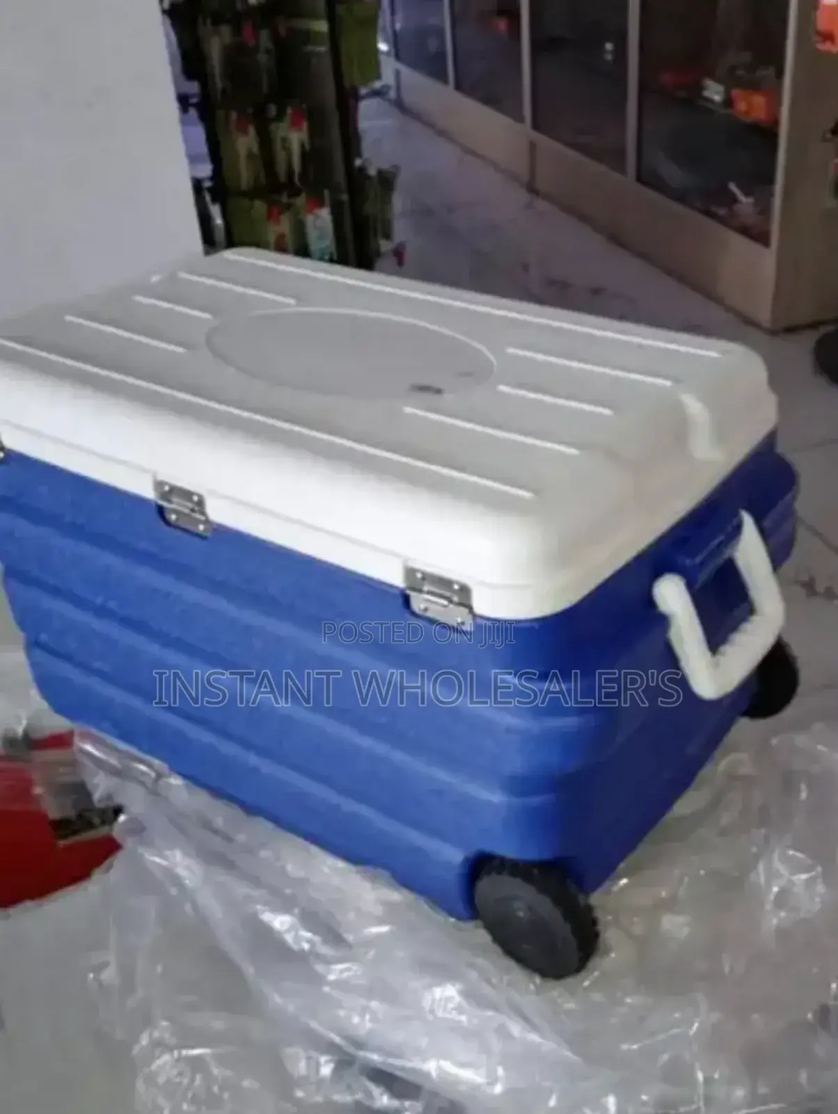 100 Litres Quality Cooler Box
