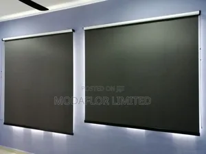 Elegant Blackout Roller Blinds – Modern Window Treatment for Homes